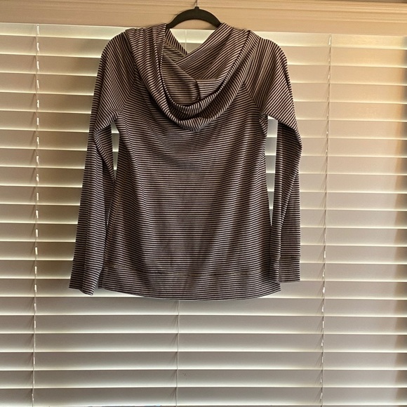 Sweater - Picture 3 of 3